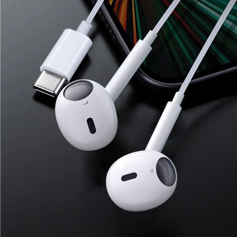 Summerwins USB-C Audio Plug Earbuds with Mic, Volume Control, Hifi Stereo & Noise Isolation - Phone Accessories for Iphone 17/17 Pro/16/15, Samsung S25/S24/S23, Pixel 10/9, Oneplus & USB-C Devices
